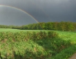 Een dubbele regenboog op weg naar Vezelay
