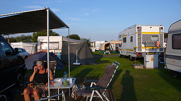 Overvolle camping Jamboree in Blankenberge
